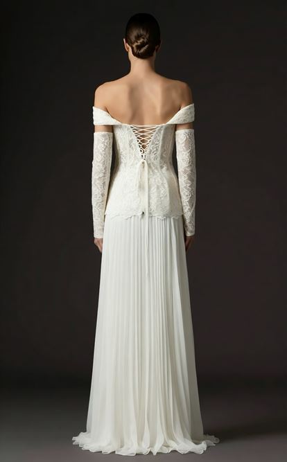 Kemik Düşük Omuzlu Pileli Abiye Elbise