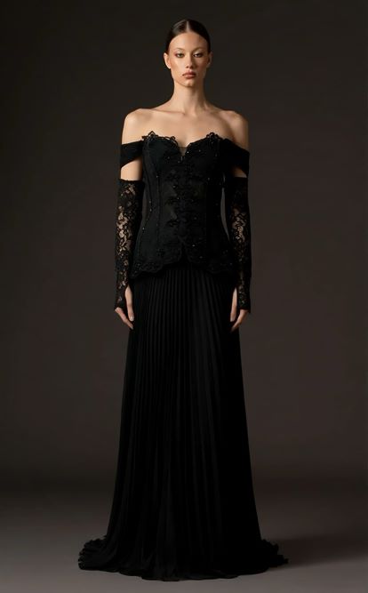 Siyah Düşük Omuzlu Pileli Abiye Elbise