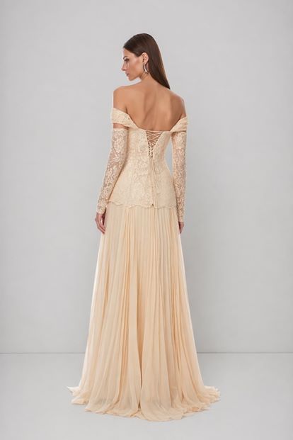 Bej Düşük Omuzlu Pileli Abiye Elbise