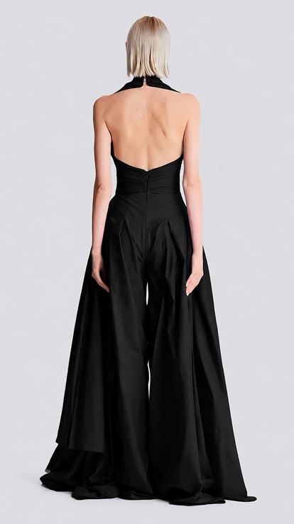 Completo da sera nero con scollo all'americana e gamba larga