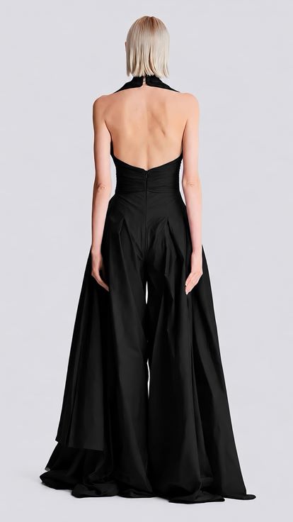 Completo da sera nero con scollo all'americana e gamba larga