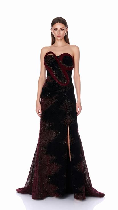 Robe de soirée noire brodée à détails en spirale