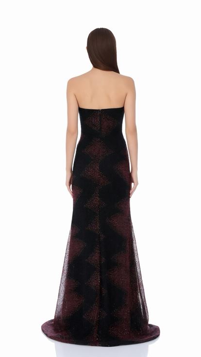 Robe de soirée noire brodée à détails en spirale