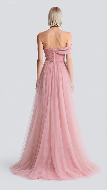 Robe de soirée en tulle rose poudré à fleurs