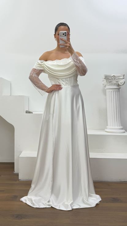 Vestido de noche de talla grande con corsé de satén blanco