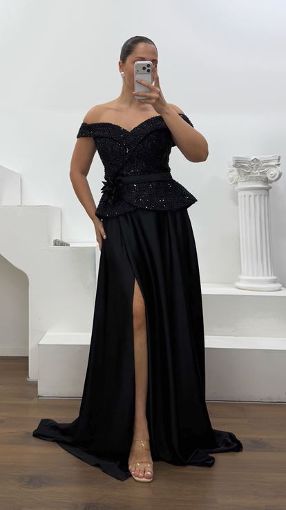 Siyah Peplum Detaylı Saten Büyük Beden  Abiye Elbise