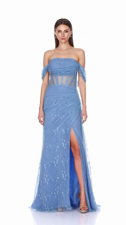 Vestido de noche de encaje drapeado con adornos de perlas azul claro