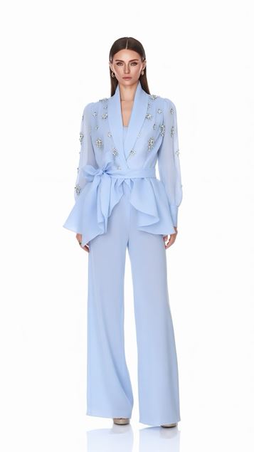 Set aus blauer perlenbesetzter Chiffonjacke und hose