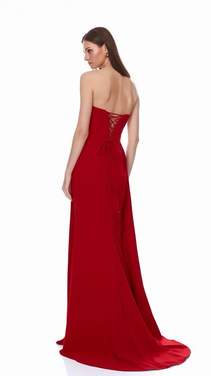 فستان سهرة أحمر بكتف واحد مطوي