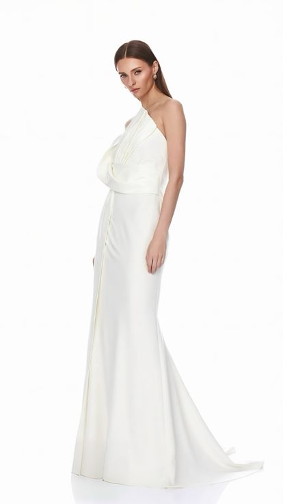 Knochenfarbenes  einseitig plissiertes Abendkleid