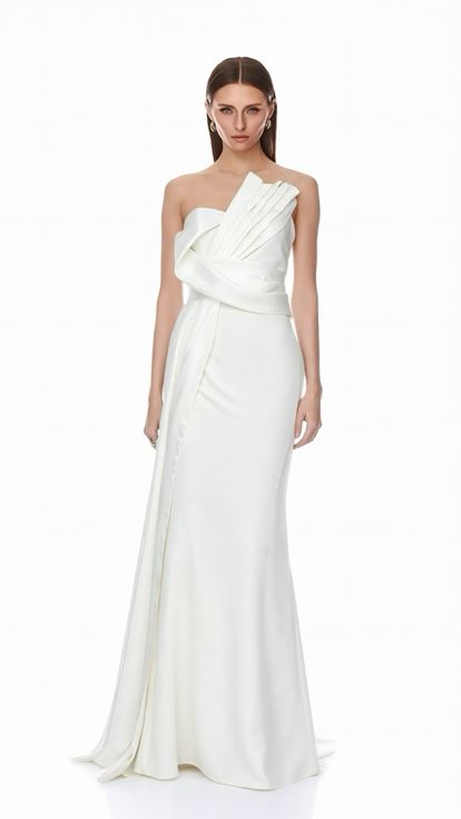 Knochenfarbenes  einseitig plissiertes Abendkleid