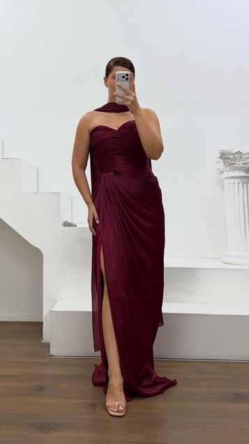 Bordo Straplez Piliseli Büyük Beden Abiye Elbise