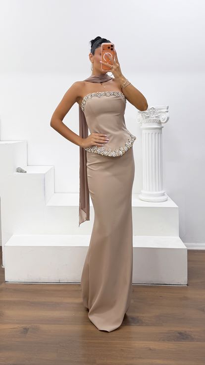 Gold Krep Kumaş Straplez Peplum Abiye Elbise
