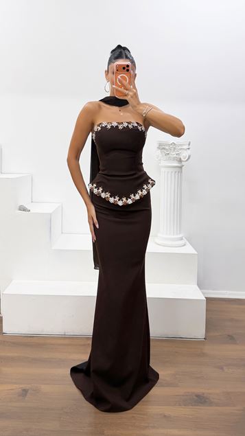 Kahverengi Straplez Peplum Detaylı Krep Abiye Elbise