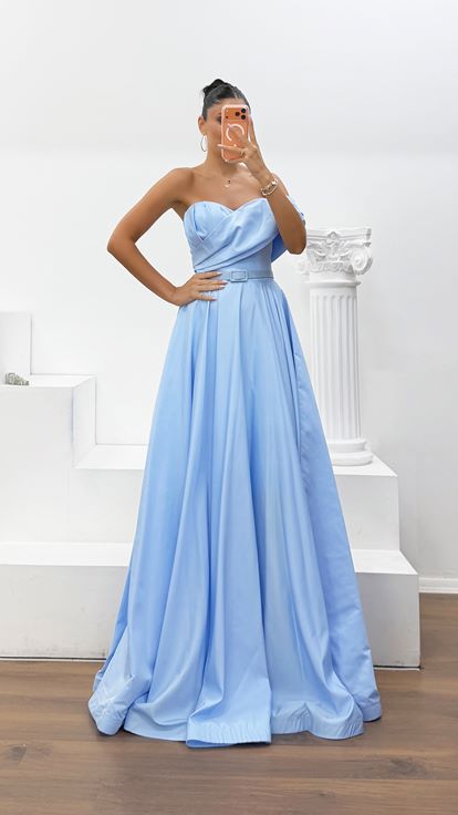 Vestido Largo de Fiesta Azul Bebé en Tela de Tafetán