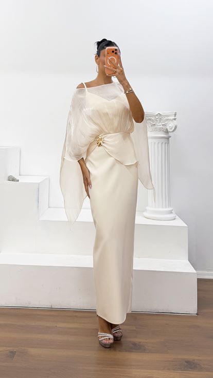 Abito da Sera Beige in Crepe Raso e Organza Dior