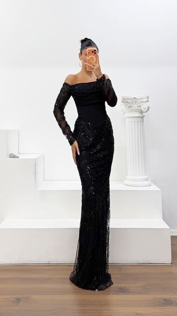 Schwarzes Crepe-Abendkleid mit Pailletten und Off-Shoulder-Ausschnitt