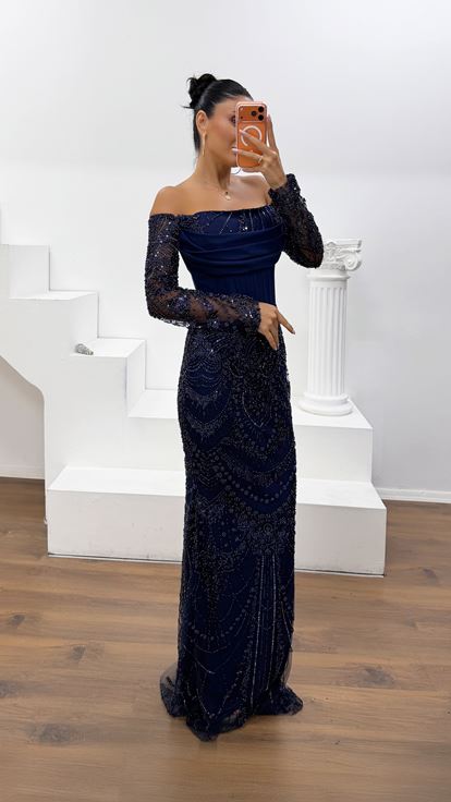 Abito da Sera in Crêpe Blu Marino con Paillettes e Spalle Scoperte