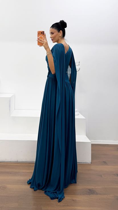 Abito da Sera Petrolio con Fodera in Chiffon e Vita Intrecciata