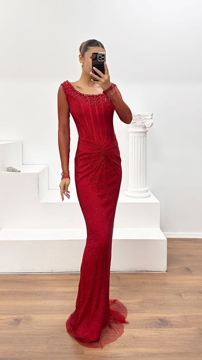 Abito da Sera Lungo Rosso in Tulle a Rete con Pietre