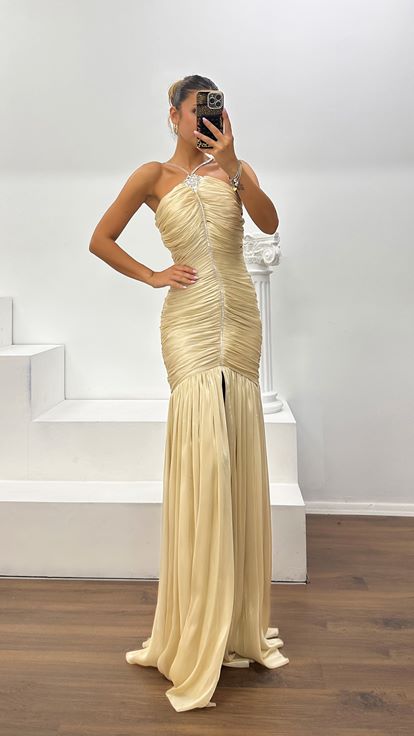 Robe de Soirée Beige en Organza Dior avec Fronces et Fente
