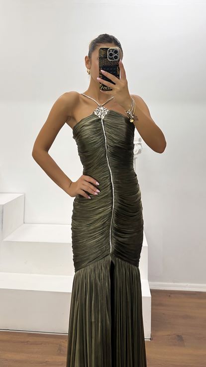 Robe de Soirée Kaki Drapée en Organza Dior à Col Halter