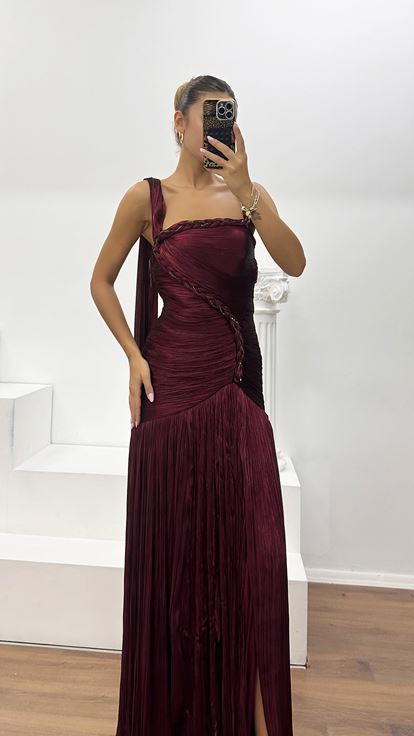 Burgundy Knit Detailed Pleated Evening Dress