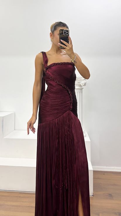 Burgundy Knit Detailed Pleated Evening Dress