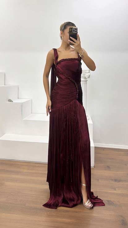 Burgundy Knit Detailed Pleated Evening Dress