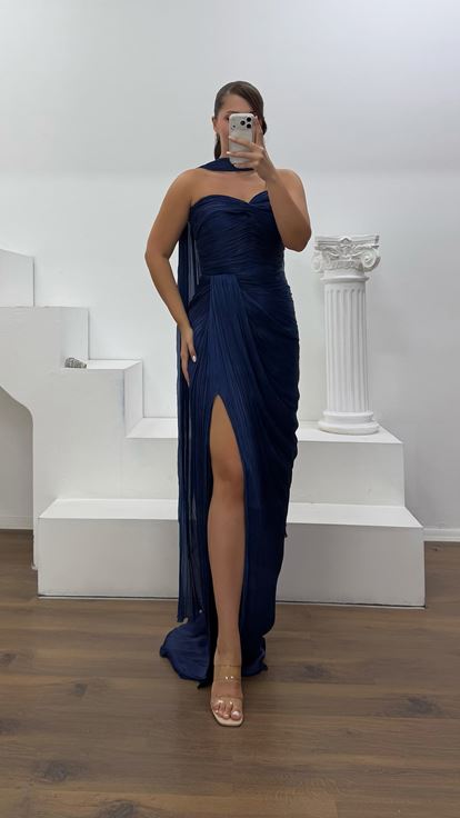 Navy Strapless Pleated Plus Size Evening Dress