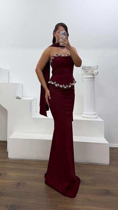 Bordo Kristal İşlemeli Straplez Saten Büyük Beden Abiye Elbise