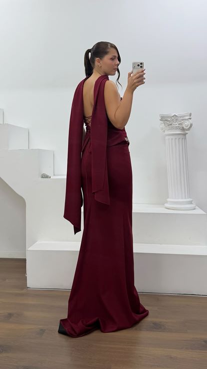 Bordo Kristal İşlemeli Straplez Saten Büyük Beden Abiye Elbise