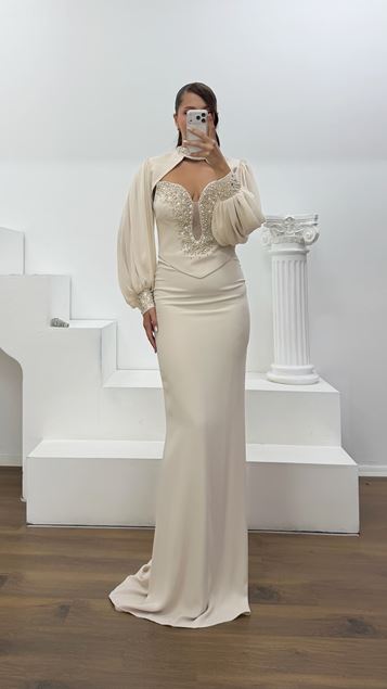 Nude V-Neck Tulle Balloon Sleeve Plus Size Evening Dress