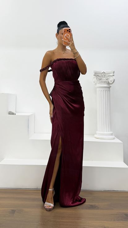 Bordeauxrot Satin-Abendkleid mit Geflochtenen Ärmeln