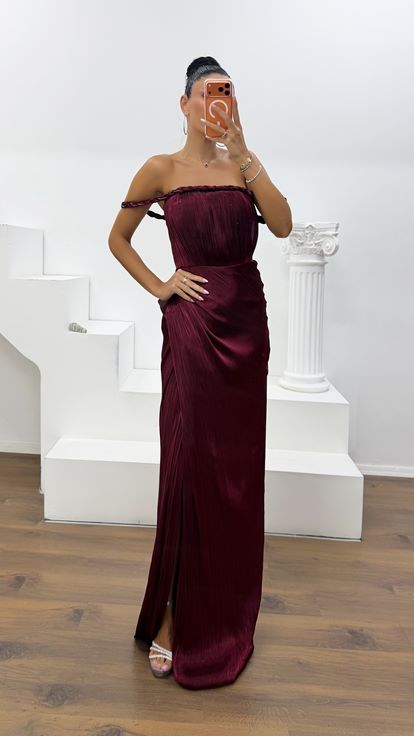 Bordeauxrot Satin-Abendkleid mit Geflochtenen Ärmeln