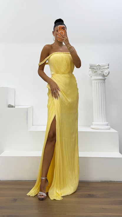 Butter Yellow Braided Sleeve Satin Evening Dress