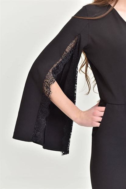 Siyah Kolları Yırtmaçlı Tulum