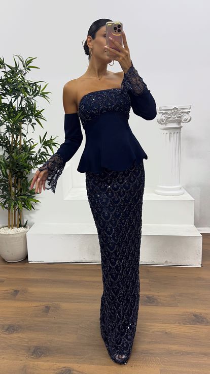 Lacivert Straplez İşlemeli Eldivenli Abiye Elbise