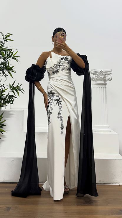 White Strapless Embroidered Detail Evening Dress