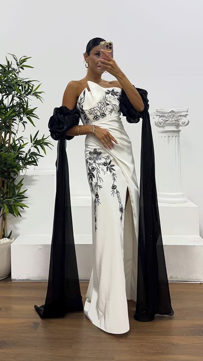 White Strapless Embroidered Detail Evening Dress