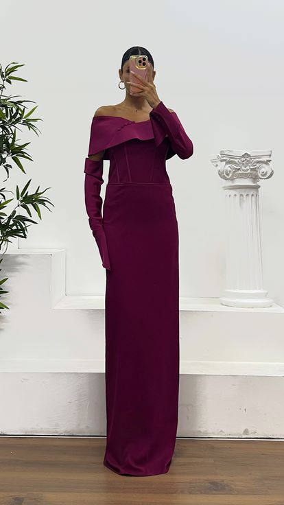Burgundy Strapless Satin Evening Dress with Gloves