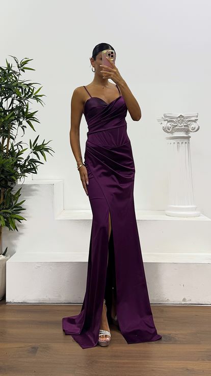 Vişne İp Askılı Sırt Bağlamalı Abiye Elbise