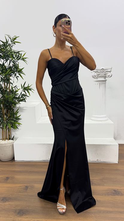 Siyah İp Askılı Sırt Bağlamalı Abiye Elbise