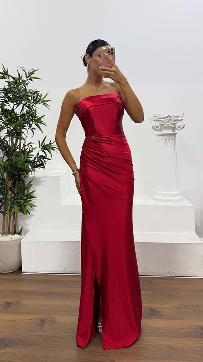 Kırmızı Straplez Saten Abiye Elbise