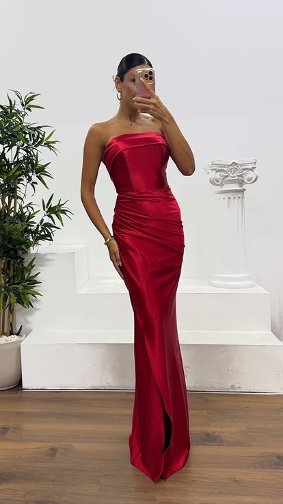 Kırmızı Straplez Saten Abiye Elbise