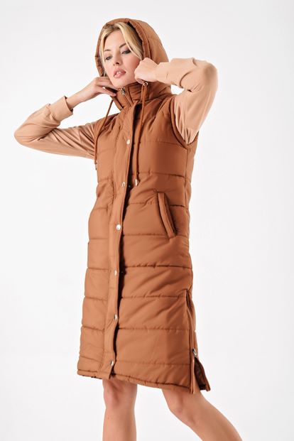 Kahverengi Kapüsonlu Sisme Yelek