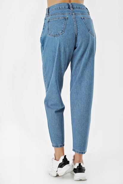 Blue mom jean pants